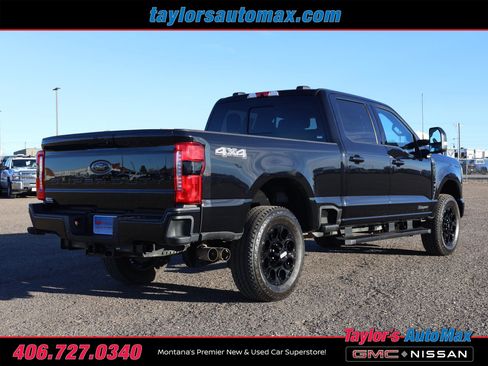 Used 2025 Ford F350 Lariat w/ Black Appearance Package image 4