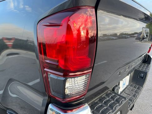 Used 2023 Toyota Tacoma SR5 RWD image 7