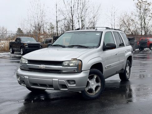 Used 2004 Chevrolet TrailBlazer LT w/ LT Preferred Equipment Group image 1