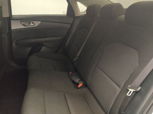 Used 2020 Kia Forte LXS FWD image 18