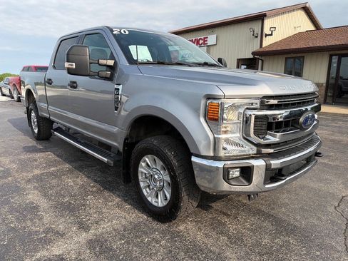 Used 2020 Ford F250 XLT AWD/4WD image 2