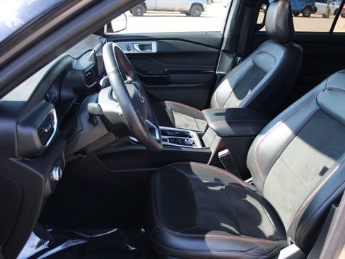 Used 2022 Ford Explorer ST-Line AWD/4WD image 6