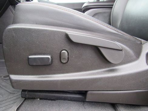 Used 2022 GMC Canyon AT4 image 12