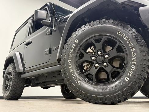 Used 2021 Jeep Wrangler Willys image 3