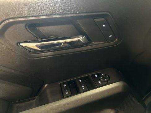 Used 2023 Chevrolet Colorado LT w/ LT Convenience Package II AWD/4WD image 11