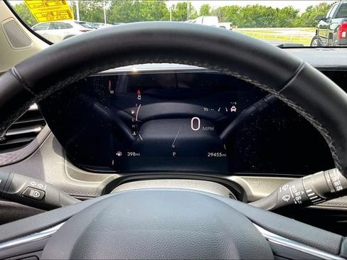 Used 2025 Buick Encore GX Sport Touring FWD image 13