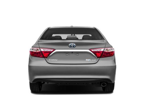 Used 2015 Toyota Camry XLE w/ Moonroof Package FWD image 5