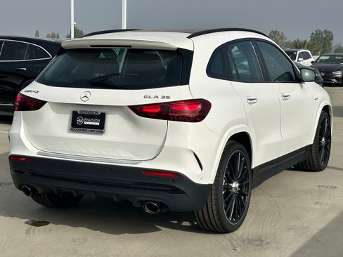 Used 2025 Mercedes-Benz GLA 35 AMG 4MATIC image 13