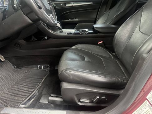 Used 2015 Ford Fusion Titanium FWD image 13