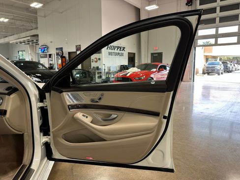 Used 2018 Mercedes-Benz S 450 Sedan image 39