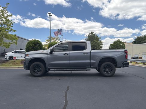 Used 2021 Chevrolet Silverado 1500 Custom Trail Boss AWD/4WD image 11