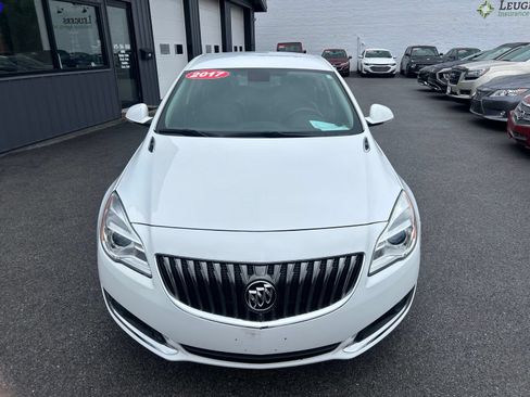 Used 2017 Buick Regal Sport Touring FWD image 9