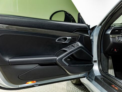 Used 2016 Porsche 911 Turbo image 75