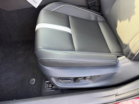 Used 2026 Toyota Camry SE FWD image 23