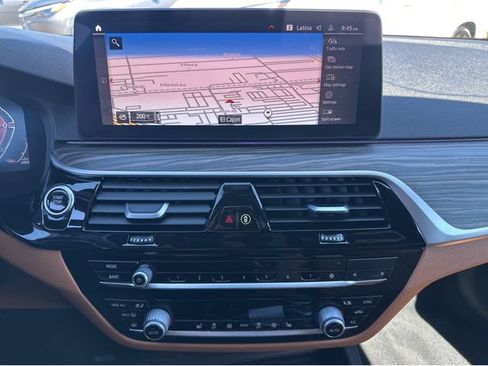 Used 2021 BMW 540i w/ Premium Package RWD image 9