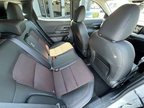 Used 2025 Nissan Kicks SR image 15