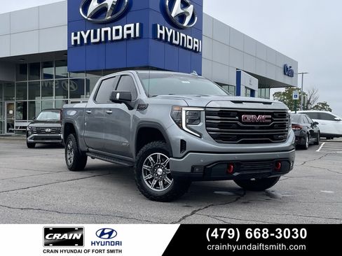 Used 2024 GMC Sierra 1500 AT4 w/ Technology Package image 1