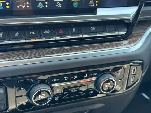 New 2026 Chevrolet Silverado 3500 LT w/ All Star Edition AWD/4WD image 17
