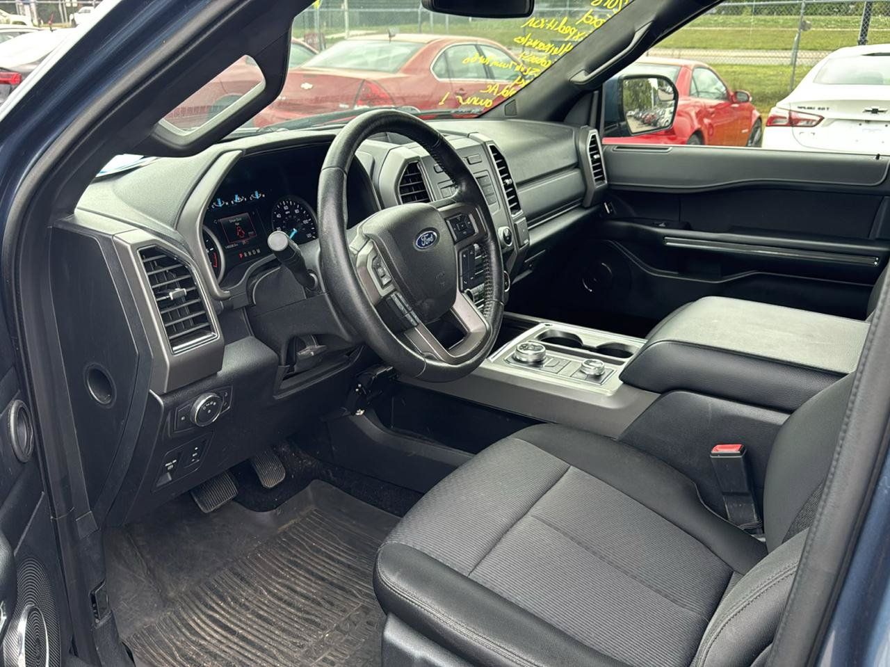 Used 2018 Ford Expedition XLT AWD/4WD image 9