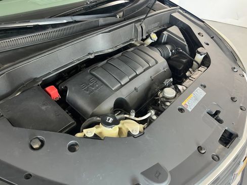 Used 2015 Chevrolet Traverse LS FWD image 11