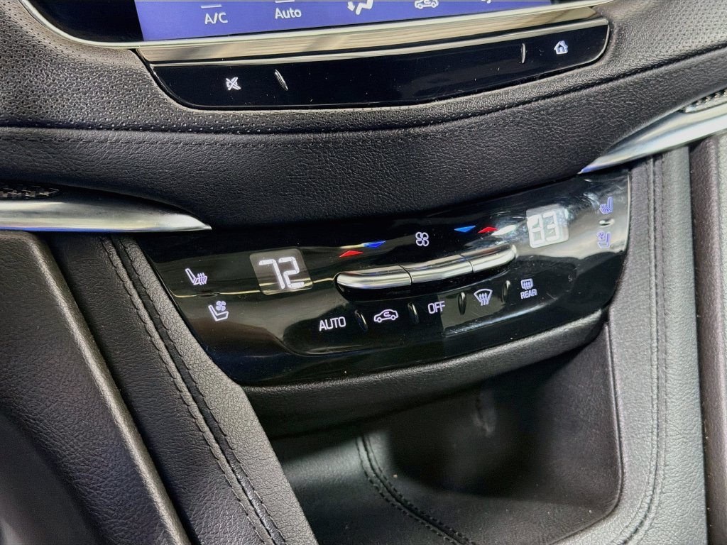 Used 2023 Cadillac XT5 Sportv w/ LPO, Floor Liner Package AWD/4WD image 17