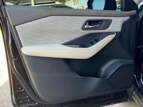 Certified 2023 Nissan Rogue SV AWD/4WD image 24