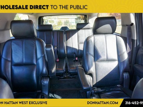 Used 2011 Chevrolet Suburban LT image 23