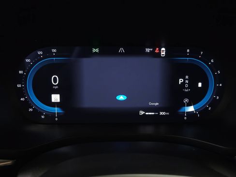 Certified 2025 Volvo XC60 B5 Plus AWD/4WD image 22
