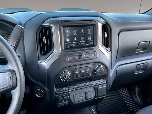 Used 2026 Chevrolet Silverado 1500 Custom Trail Boss w/ Turbomax Blackout Package AWD/4WD image 6