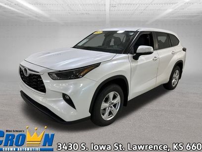 Used 2025 Toyota Highlander LE