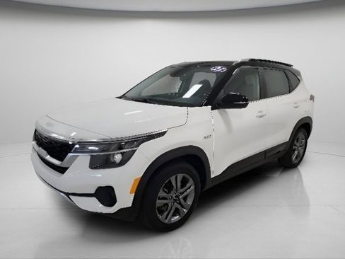 Used 2023 Kia Seltos S AWD/4WD image 8