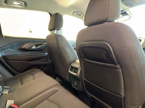 Used 2023 GMC Terrain SLE w/ Driver Convenience Package image 31