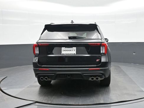 Used 2025 Ford Explorer ST w/ Sun And Sound Package image 4