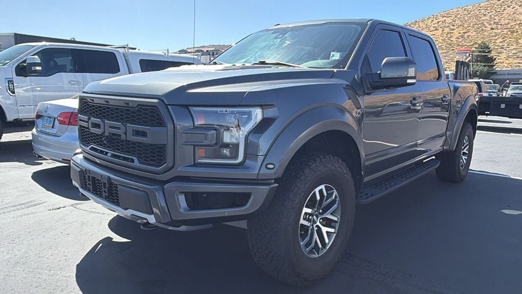 Used 2018 Ford F150 Raptor w/ Equipment Group 802A Luxury AWD/4WD image 4