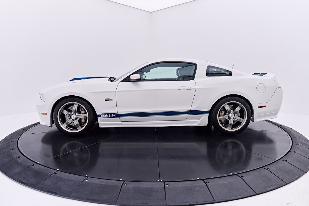 Used 2011 Ford Mustang GT Premium w/ Electronics Pkg RWD image 12