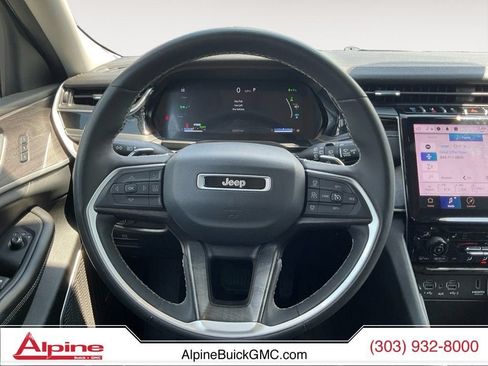 Used 2024 Jeep Grand Cherokee Limited 4xe AWD/4WD image 12