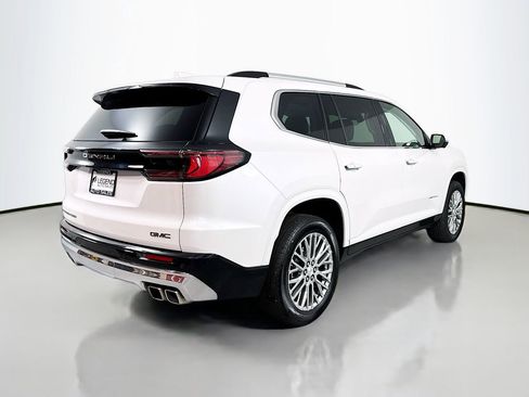 Used 2025 GMC Acadia Denali AWD/4WD image 5