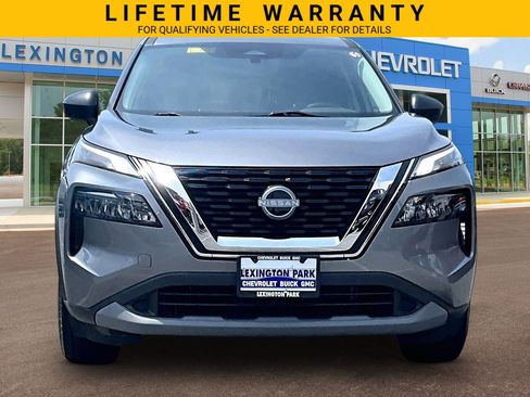 Used 2022 Nissan Rogue S AWD/4WD image 3