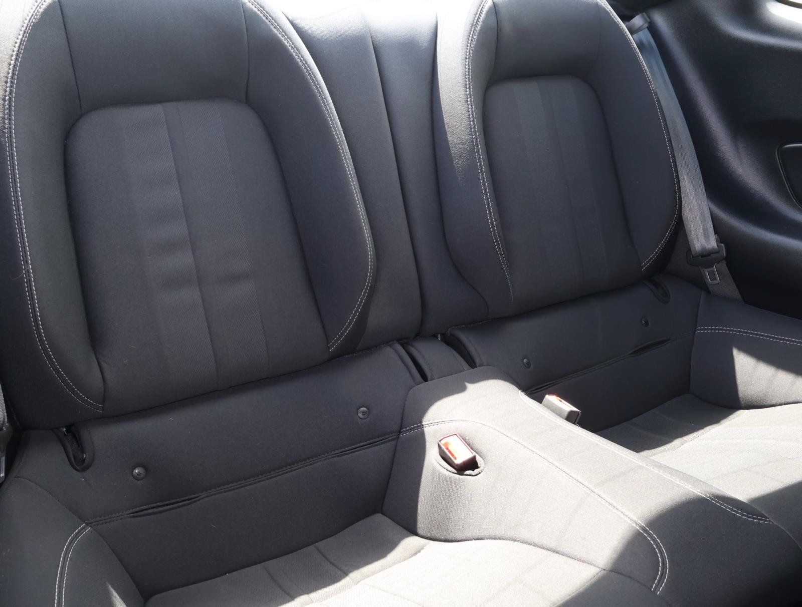 Used 2020 Ford Mustang Coupe RWD image 17