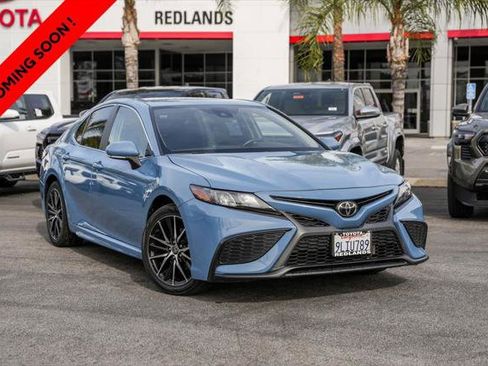 Certified 2024 Toyota Camry SE image 1