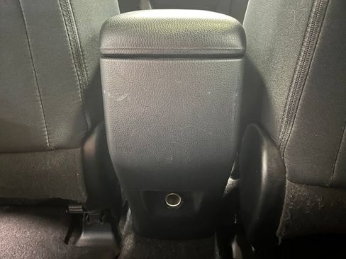 Used 2018 Toyota RAV4 XLE w/ Plus Extra Value Package AWD/4WD image 16
