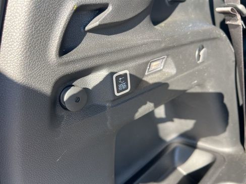 Used 2021 Jeep Grand Cherokee L Laredo image 13