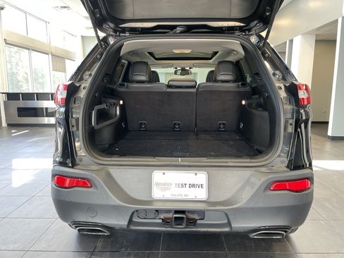 Used 2017 Jeep Cherokee High Altitude AWD/4WD image 36