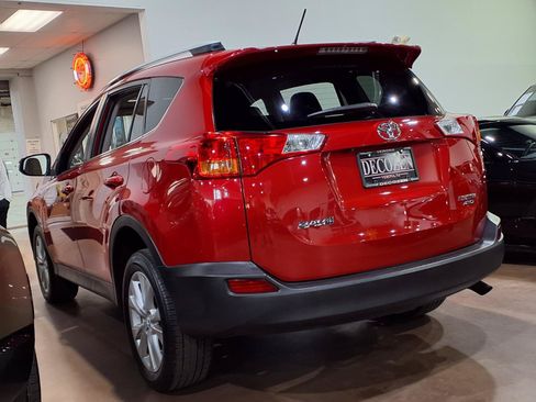 Used 2014 Toyota RAV4 Limited w/ Technology Package AWD/4WD image 4