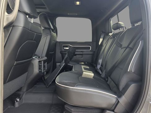 New 2026 RAM 2500 Laramie AWD/4WD image 27