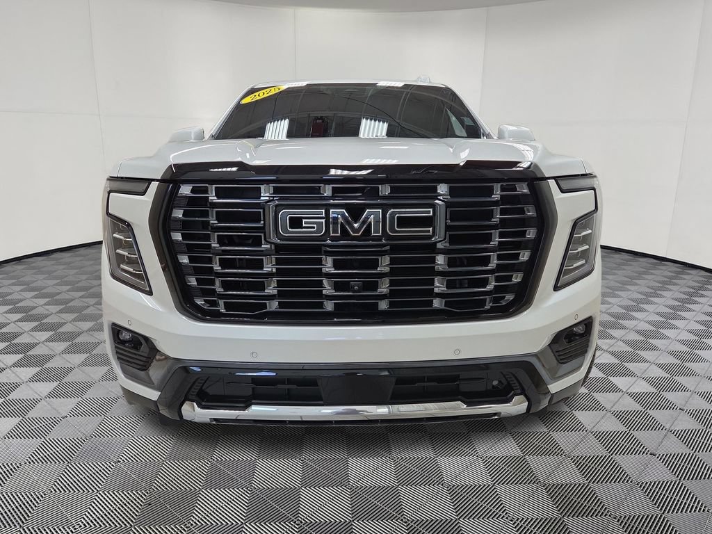 Used 2025 GMC Yukon Denali Ultimate AWD/4WD image 5