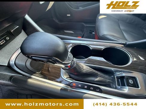 Used 2023 Chevrolet Malibu LT image 16