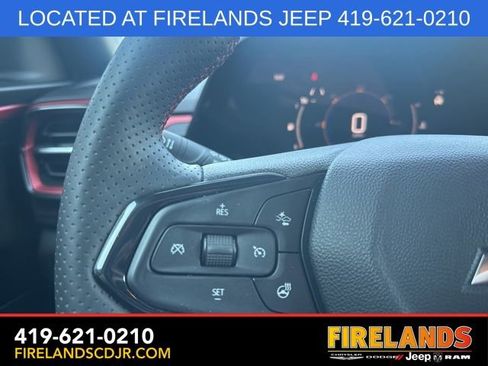 Used 2024 Chevrolet TrailBlazer RS w/ Driver Confidence Package image 23