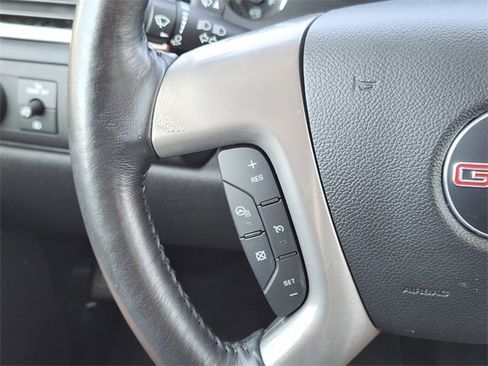 Used 2014 GMC Yukon SLT w/ Texas Edition image 28