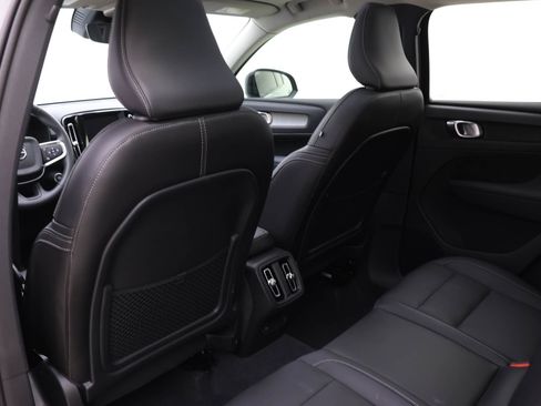 Certified 2024 Volvo XC40 B5 Plus image 15